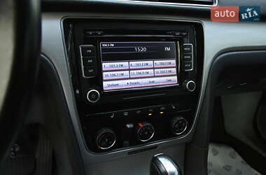 Седан Volkswagen Passat 2012 в 