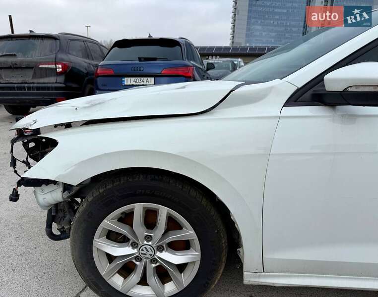 Седан Volkswagen Passat 2020 в Киеве