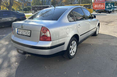 Седан Volkswagen Passat 2002 в  фото 4 Седан Volkswagen Passat 2002 в