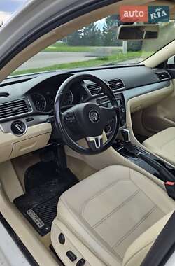 Седан Volkswagen Passat 2014 в 
