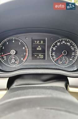 Седан Volkswagen Passat 2014 в 