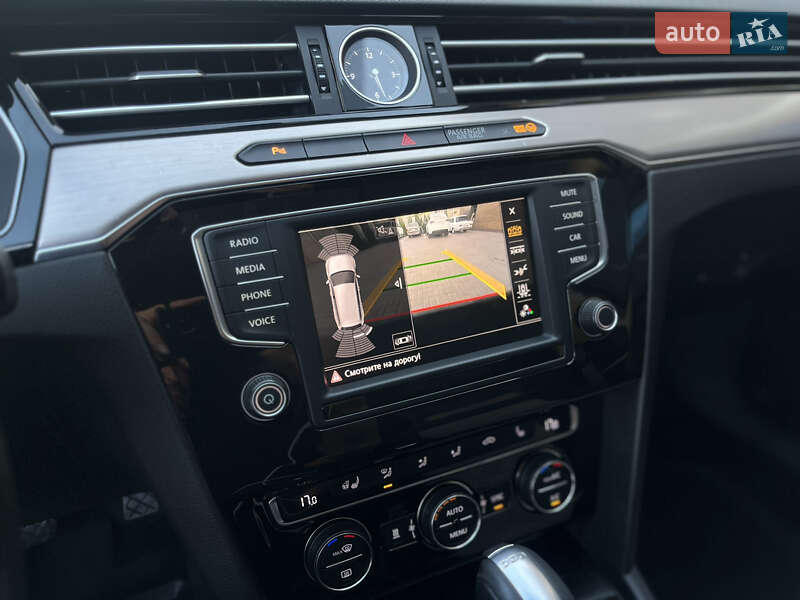 Универсал Volkswagen Passat 2015 в Харькове