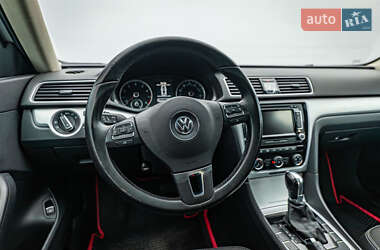 Седан Volkswagen Passat 2012 в 