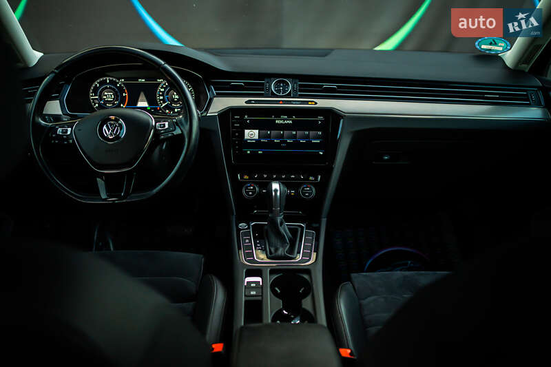 Универсал Volkswagen Passat 2019 в Луцке