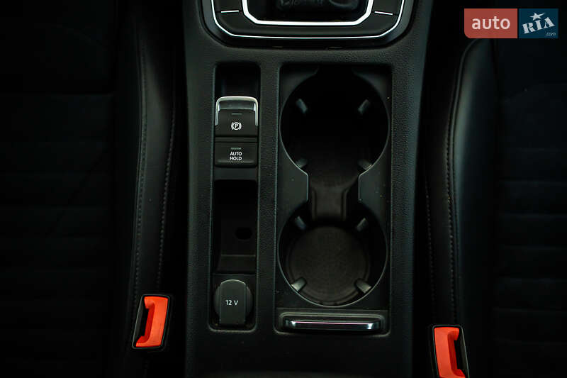 Универсал Volkswagen Passat 2019 в Луцке