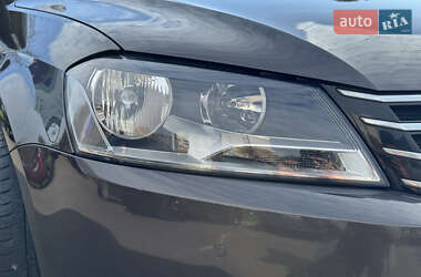 Универсал Volkswagen Passat 2012 в 