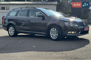 Универсал Volkswagen Passat 2012 в 