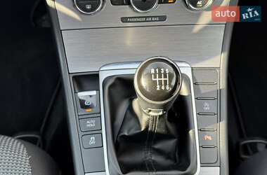 Универсал Volkswagen Passat 2012 в 