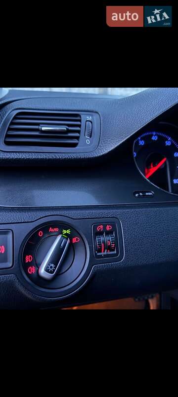 Универсал Volkswagen Passat 2006 в Киеве фото 22 Универсал Volkswagen Passat 2006 в Киеве