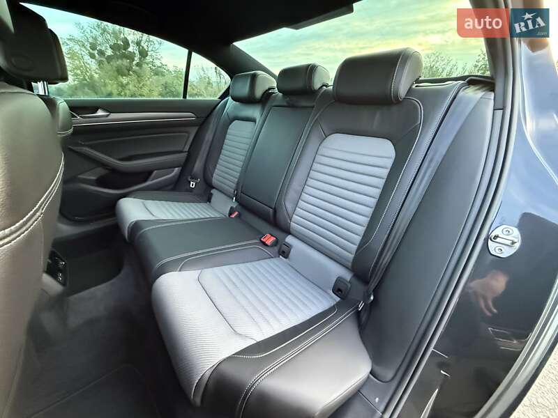 Седан Volkswagen Passat 2018 в Чернівцях