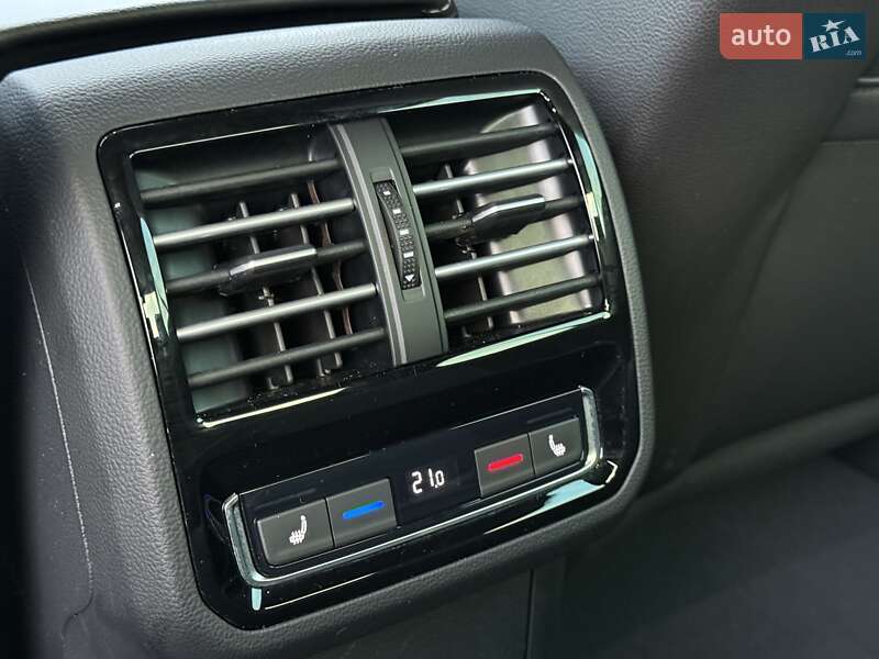 Седан Volkswagen Passat 2018 в Чернівцях