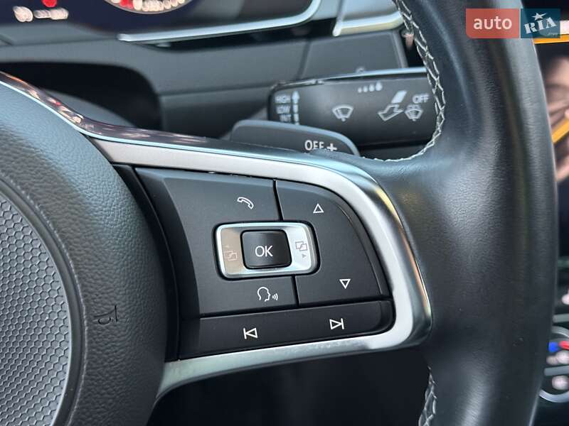 Седан Volkswagen Passat 2018 в Чернівцях