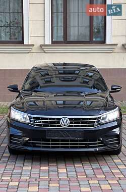 Седан Volkswagen Passat 2017 в Києві