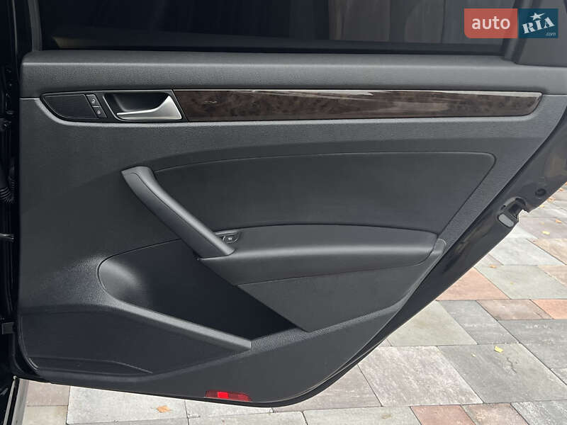 Седан Volkswagen Passat 2015 в Киеве фото 19 Седан Volkswagen Passat 2015 в Киеве