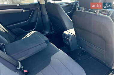Універсал Volkswagen Passat 2011 в  фото 8 Універсал Volkswagen Passat 2011 в