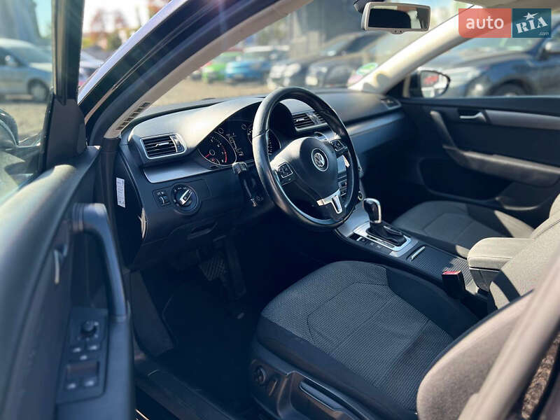 Универсал Volkswagen Passat 2011 в Полтаве фото 10 Универсал Volkswagen Passat 2011 в Полтаве
