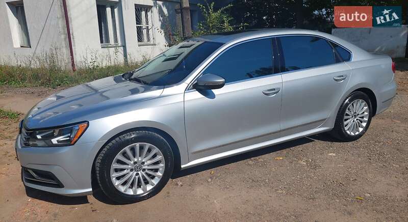 Седан Volkswagen Passat 2016 в Івано-Франківську