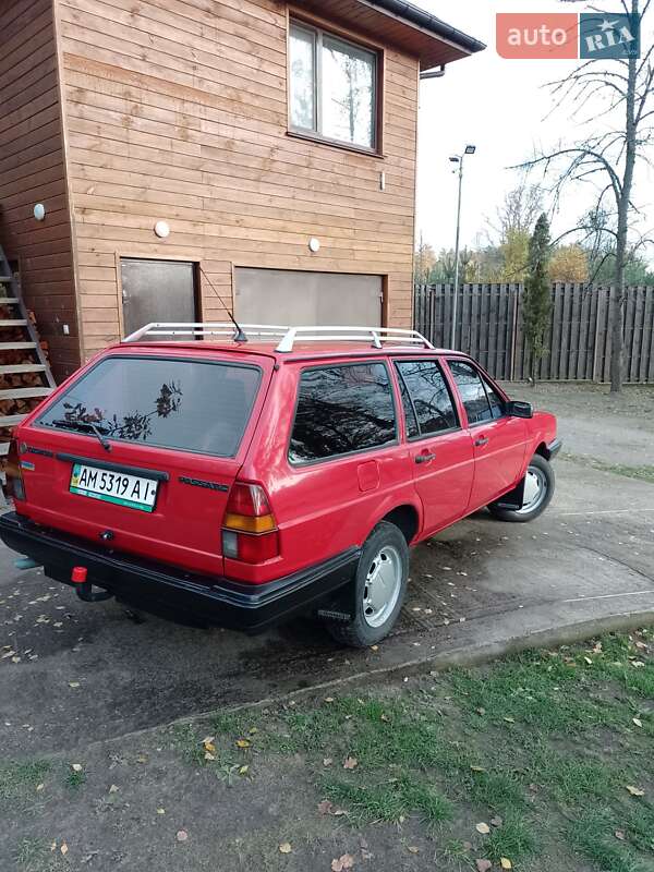 Универсал Volkswagen Passat 1987 в Житомире