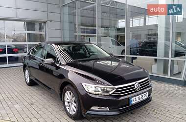 Седан Volkswagen Passat 2019 в Києві