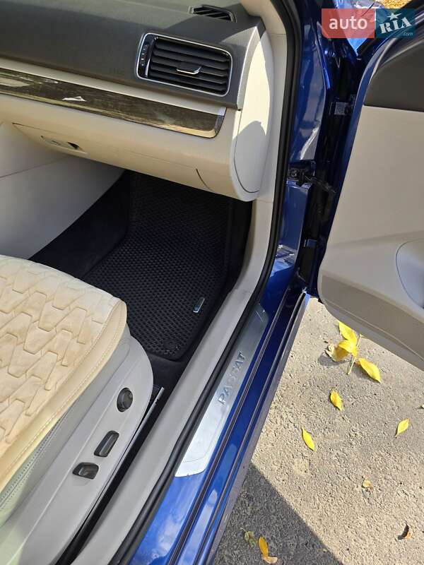 Седан Volkswagen Passat 2015 в Николаеве