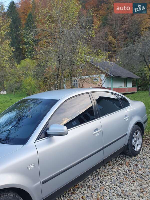 Седан Volkswagen Passat 2003 в Косове