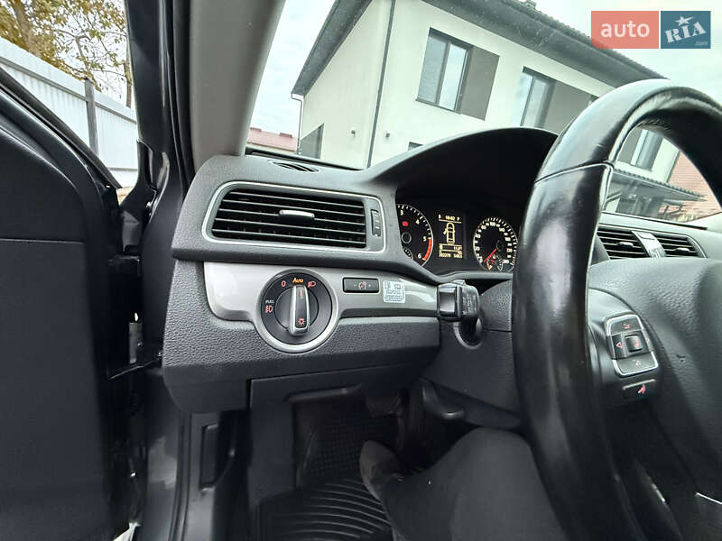 Седан Volkswagen Passat 2014 в Тернополе фото 22 Седан Volkswagen Passat 2014 в Тернополе