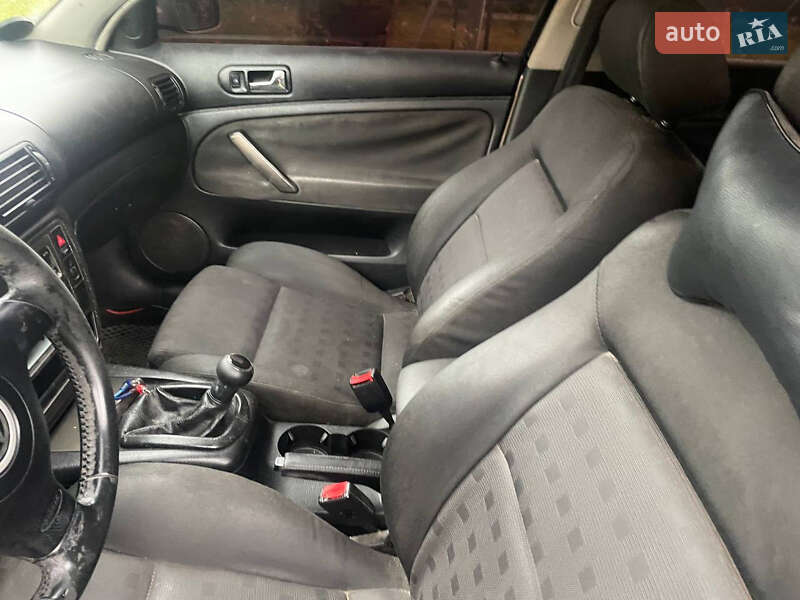 Седан Volkswagen Passat 2001 в Богородчанах