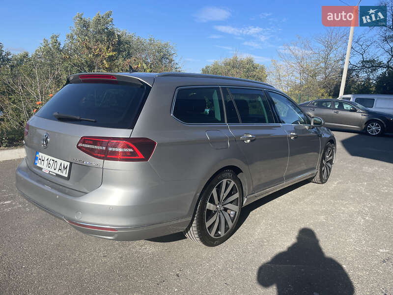 Универсал Volkswagen Passat 2017 в Одессе