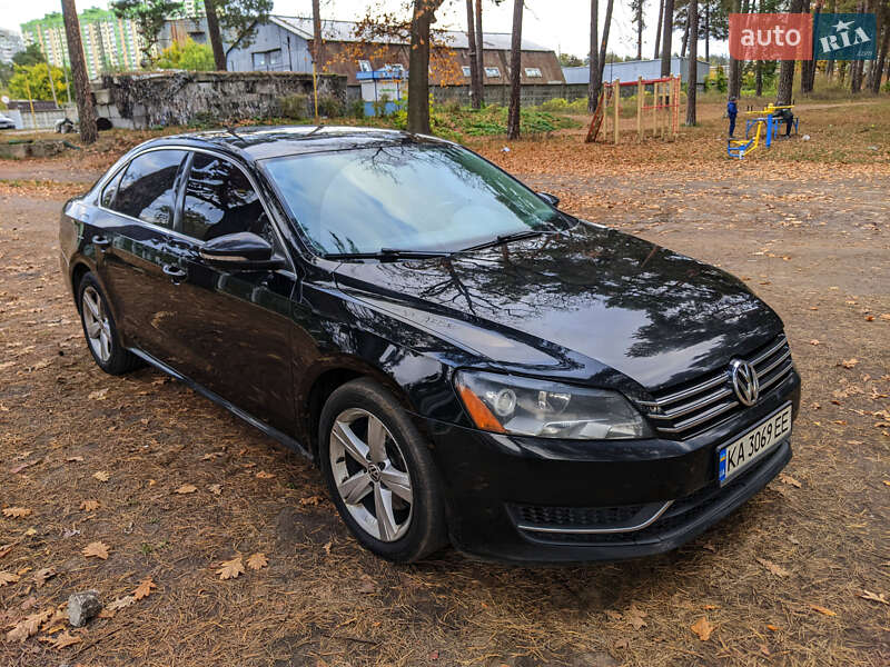Седан Volkswagen Passat 2012 в Киеве
