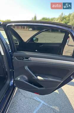 Седан Volkswagen Passat 2014 в 