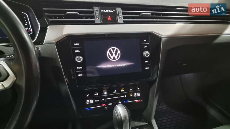 Седан Volkswagen Passat 2021 в Києві