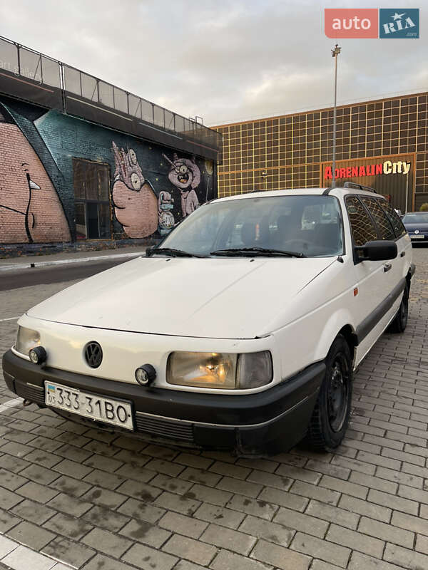 Универсал Volkswagen Passat 1992 в Луцке