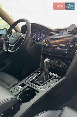 Седан Volkswagen Passat 2018 в 