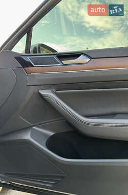 Седан Volkswagen Passat 2018 в 