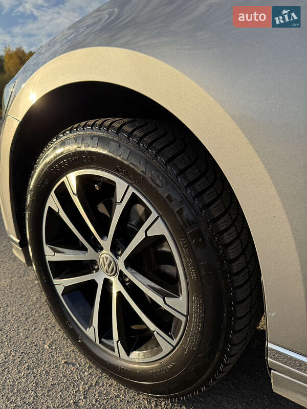 Седан Volkswagen Passat 2018 в Дніпрі