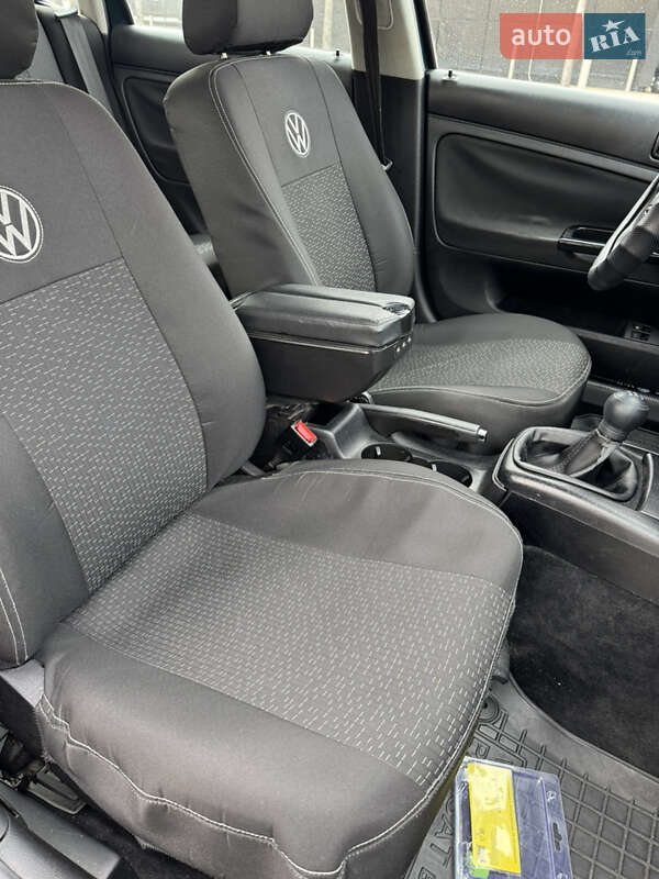 Универсал Volkswagen Passat 2001 в Киеве фото 11 Универсал Volkswagen Passat 2001 в Киеве