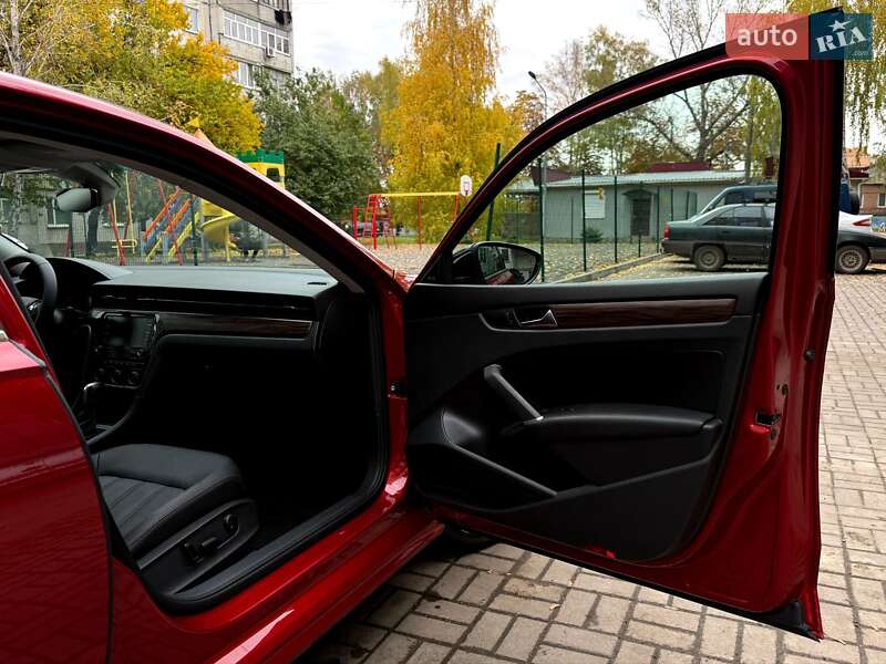 Седан Volkswagen Passat 2021 в Ромнах фото 18 Седан Volkswagen Passat 2021 в Ромнах