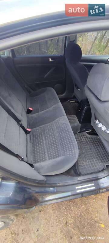 Седан Volkswagen Passat 2001 в Носовке фото 3 Седан Volkswagen Passat 2001 в Носовке