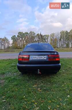 Седан Volkswagen Passat 1996 в Бердичеве