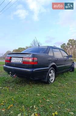 Седан Volkswagen Passat 1996 в Бердичеве