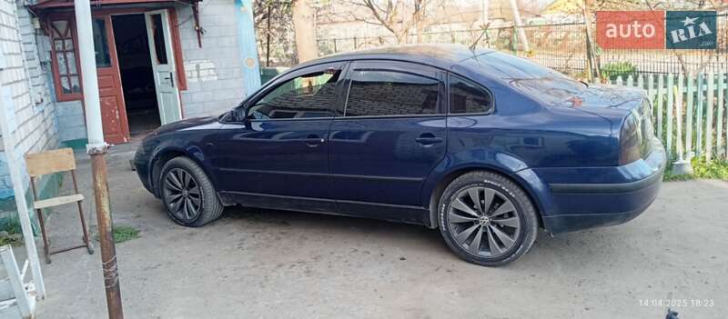 Седан Volkswagen Passat 2001 в Кривом Озере фото 7 Седан Volkswagen Passat 2001 в Кривом Озере