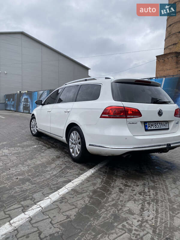 Универсал Volkswagen Passat 2011 в Житомире фото 9 Универсал Volkswagen Passat 2011 в Житомире