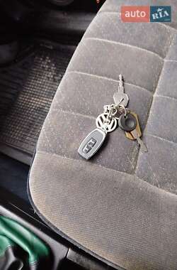 Седан Volkswagen Passat 1992 в 