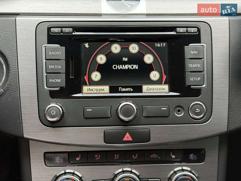 Универсал Volkswagen Passat 2014 в Киеве фото 29 Универсал Volkswagen Passat 2014 в Киеве