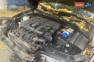 Седан Volkswagen Passat 2013 в Дніпрі