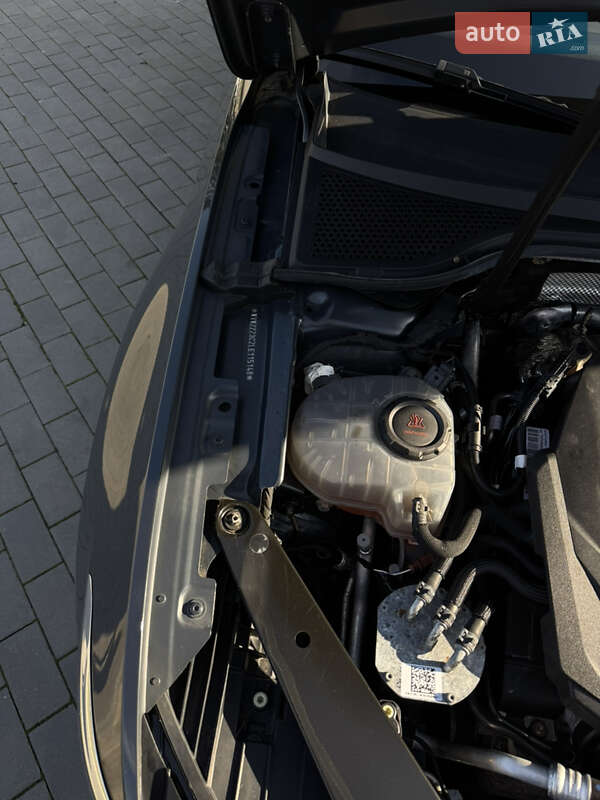 Седан Volkswagen Passat 2020 в Луцке