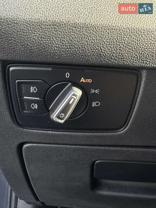 Седан Volkswagen Passat 2020 в Луцке