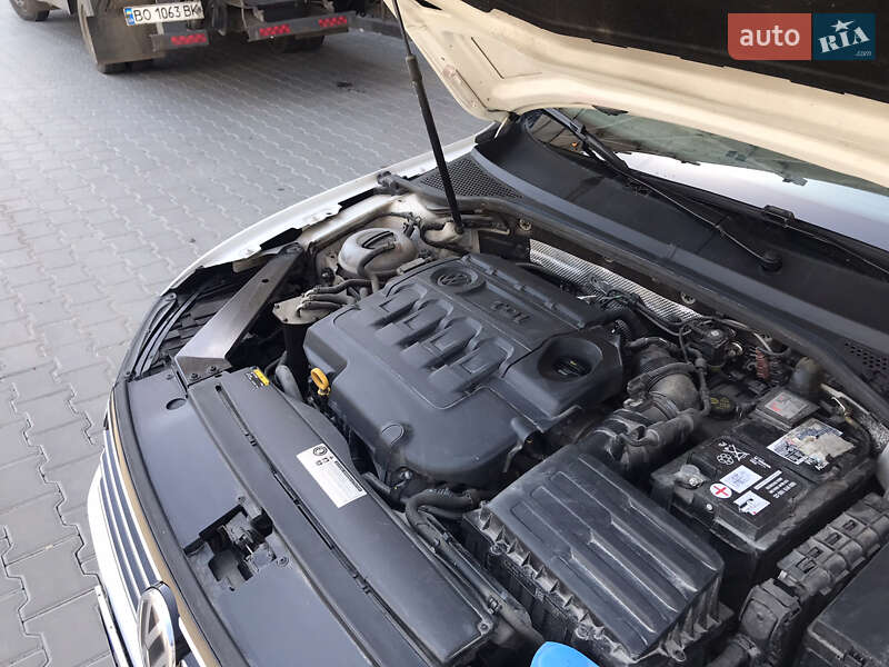 Универсал Volkswagen Passat 2017 в Тернополе фото 21 Универсал Volkswagen Passat 2017 в Тернополе