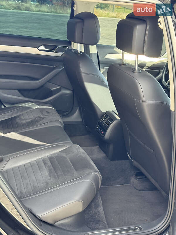 Універсал Volkswagen Passat 2017 в Миколаєві фото 54 Універсал Volkswagen Passat 2017 в Миколаєві