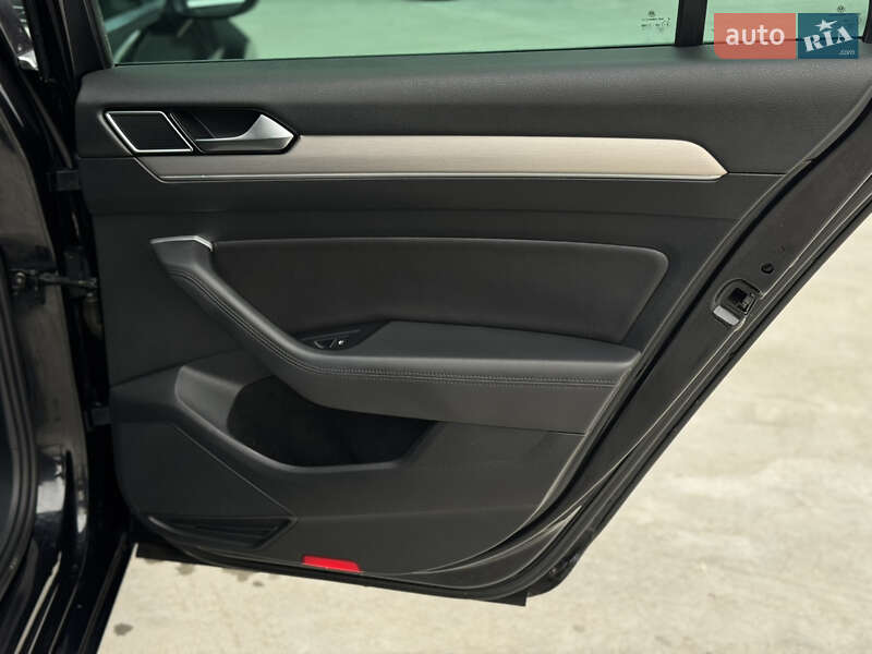 Універсал Volkswagen Passat 2015 в Дубні фото 29 Універсал Volkswagen Passat 2015 в Дубні